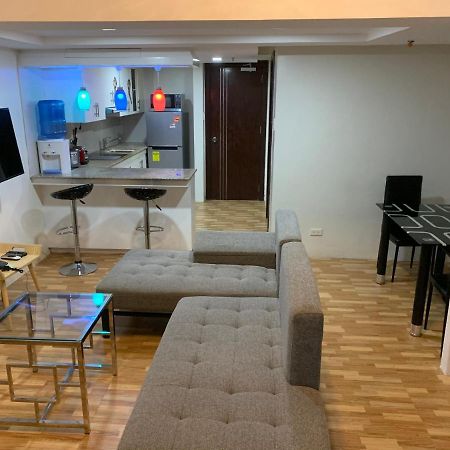 Club Ultima Cebu City Екстериор снимка